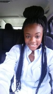 _lalashelle's profile picture. Dont have a bio yet ☺ but it's coming