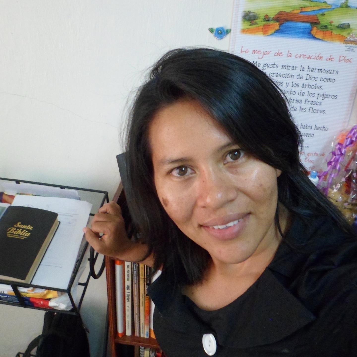 Amada por el Gran Rey del Universo, Jesucristo. Adventista del 7mo Día. Lcda. en Educación Mención Castellano y Literatura. Docente de Aula.