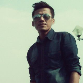 Born in old trafford Stadium manchester united, Follow me i follow you,insyaAllah.