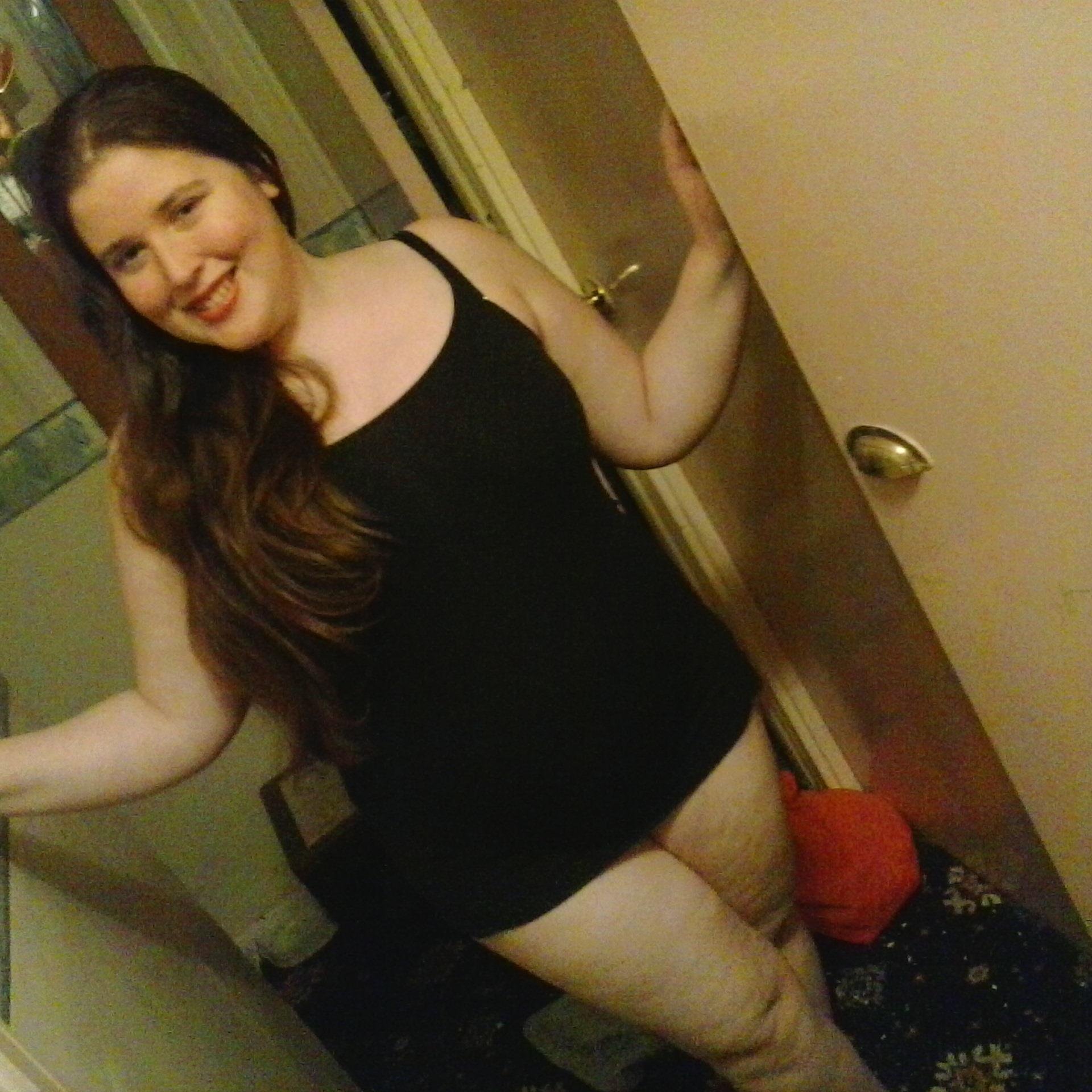 I'm a 23 year old woman who dreams of becoming a plus size model. I absolutely adore animals and nature and I love to read, write poetry and do arts&crafts.