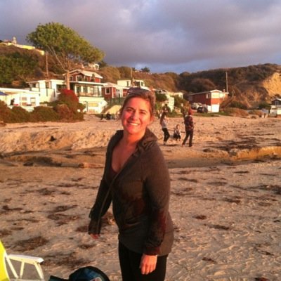 Adventurer, sailor, music lover, wine enthusiast, and yoga teacher.