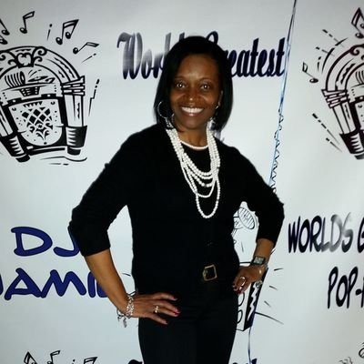 thefabmsgilmore's profile picture. 