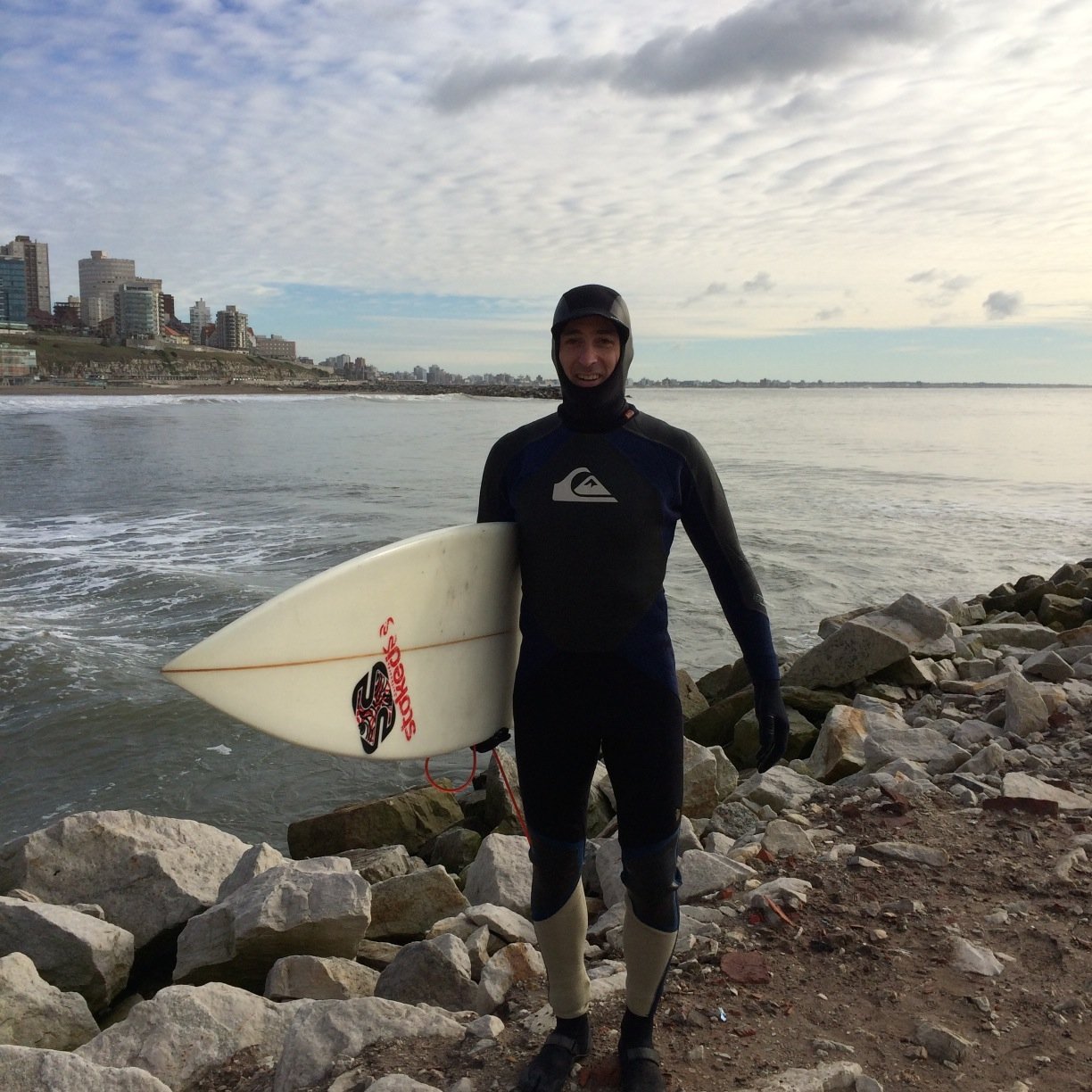 Master in Business Intelligence, Artificial Intelligence, Information Systems Designer, Doctor in Social & Organizational Psychology - Surfing, Football, Jazz