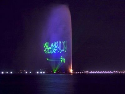 ما اختلفــــــــــــــــــــــــــــــــنا  .......    الله يعين  المبتلى فى بلاويه يصبح بهم وتالى الليل فى هم......