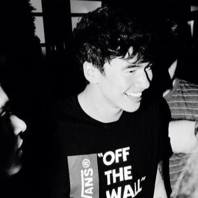 free follow from @narrymylovexx
follow her pls?