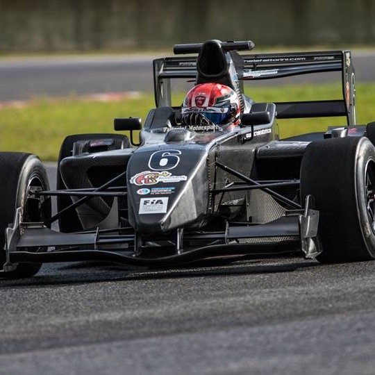 Pilota nel Civm (Campionato Italiano Velocità Montagna) da circa tre anni. La passione mi è stata trasmessa da mio padre, Fabrizio Fattorini.