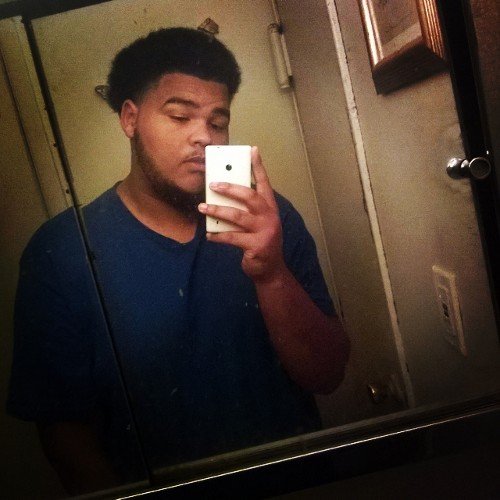 purplebeatswag6's profile picture. A young nigga chillen