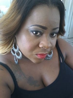 I'm a real island girl from the Bahamas and I have a wonderful stress/drama free life! LG BABII!!