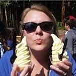 amyjnjellybean's profile picture. Mom of two, born in So Cal, living in OR. Loves Disneyland, Catholicism, Cavalier KC Spaniels, history, positivity, Pinot Noir, life and her hubby. ♡