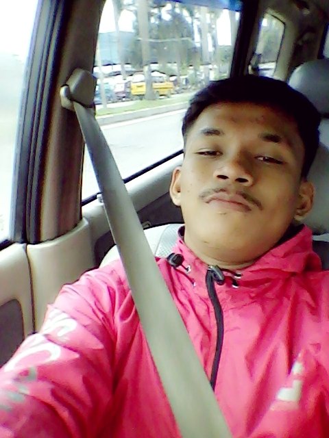 ilhamaulanacha1's profile picture. 