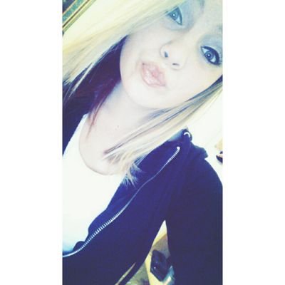 HolderAutumn's profile picture. hataass gonee hate , buht ima still be doing just finneee ✌