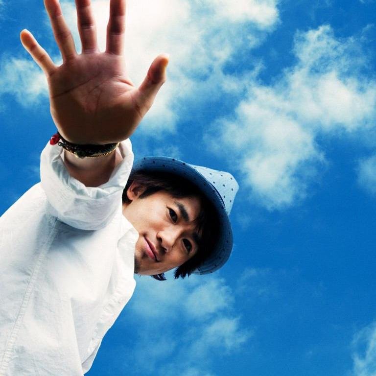 初めまして！ナオトインティライミ好きの学生です笑/昔からナオトインティライミさんが大好きで、基本的にそっち系の情報垂れ流しますｗｗ同じナオトさん好きの方いましたらフォローミー♪