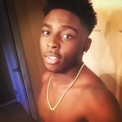 dark skin..working hard..18 years old..living life like it's my last day...I just be chiilliin...