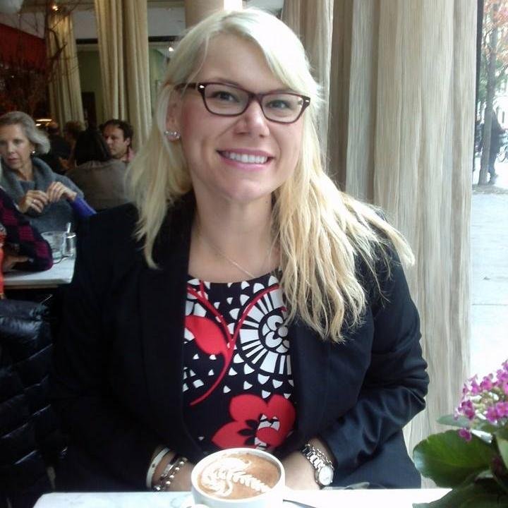 I’m a 30 year old urban blonde living in Whitby. I work in higher edu. & live by the water with my dog Angel.  I’m in pursuit of all things French & Southern.