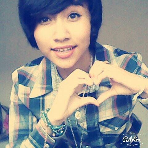 Soy Super Buena Onda Me Gusta El K-pop, Rock, J-Rock, Pop Y Regee :3 Amo A Kim Hyun Joong, Jeremy Y Me Gusta Tener Muchos Amigos .. y Amo Corea Del Sur :3