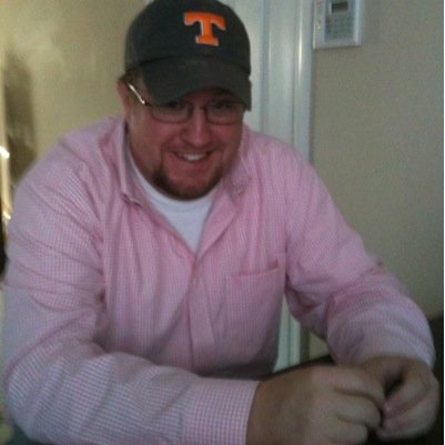Father of 2 sweet girls & 3 misbehaving dogs, husband, son, Proud Tennesean, Gov't Relations & Lobbyist, Univ of Tenn alum, Vols & Titans, #vfl