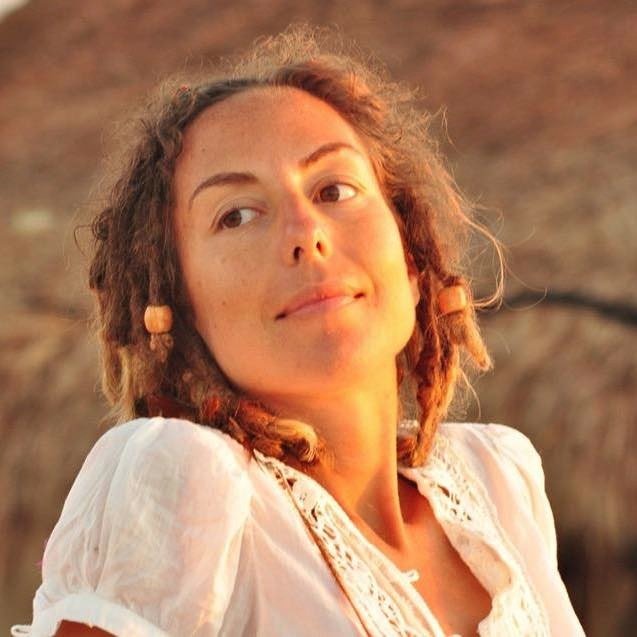 Writer, International Yoga Teacher, Nutritionista, Founder of Yoga Renegade. http://t.co/VaVzbP8PO3