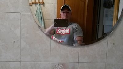 JamesJmv56's profile picture. (1'72) (76 kilos) (pelo castaño) (ojos marrones) (cuerpo atletico)