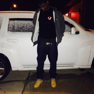 Da ones that know u the best are the ones that will hurt you; Protect me from the squares nd will handle my circle