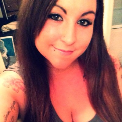 just an ordinary girl from England supporting my fav bands @sunblazelane who are awesome