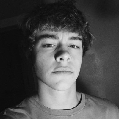 FOLLOW @kuwchristian OR I UNFOLLOW!