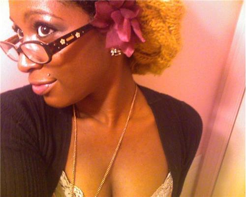 dreamsical's profile picture. I live in New York...It sucks and it's just as cold as Russia.  I have a dog who rox.