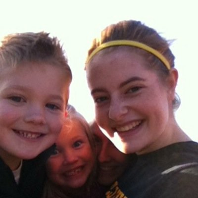 AlyviaHurst's profile picture. 