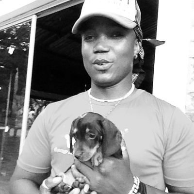 A man who is working hard to make it in life /i don't like but fuck with me and I kill u /one love one God