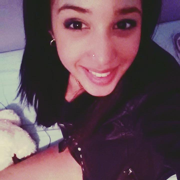 Hems69's profile picture. Um anjo vivendo em um jardim do mal  ♫ https://t.co/3cV0POYyvq / http://t.co/G5SOb0zxrq