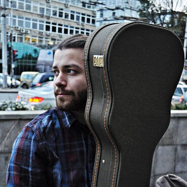 HailMihail's profile picture. Individualist. Musician.