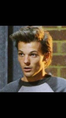 《hai mai pensato a come sarebbe stato, se invece di mollare avessimo lottato?》ans.