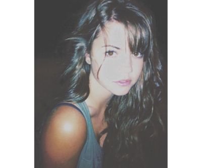 Australian girl. I love Music. And Radley, of course.