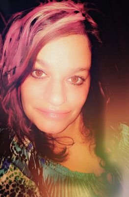 Daniell06981665's profile picture. wow my birthday came quick lol October 21st ....ima brown eyed dark hair with pinkish nd purplish streaks,.58...love drawing,music,familia,Cooking,bbqs,taking