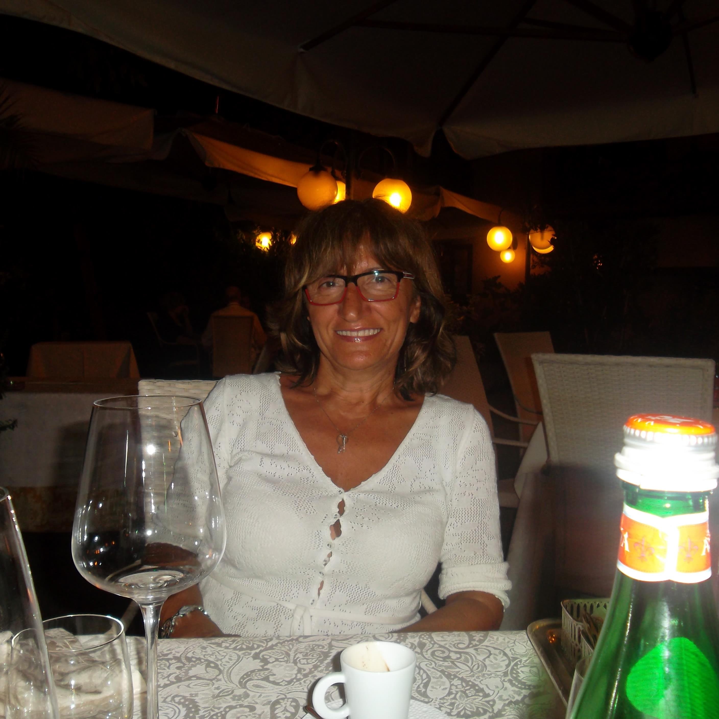 luna5611's profile picture. 