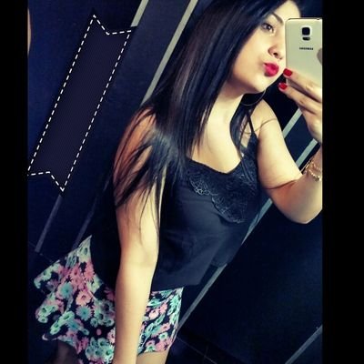 Quando duas pessoas foram realmente feitas uma para a outra, elas amam igualmente. De modos diferentes mas, ainda assim, na mesma proporção.