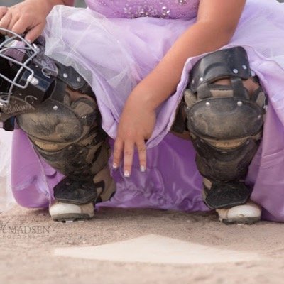 17 year old softball player that loves baseball players⚾ Baseball pants and smeared eyeblack are my best friends