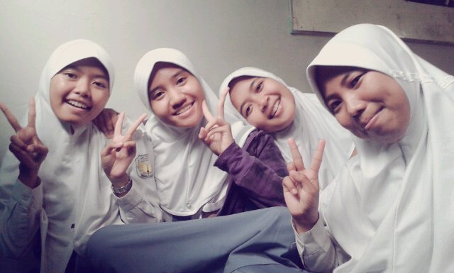 10 Desember 2014 ({})