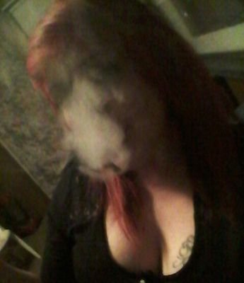 STONERxBOO's profile picture. & she smell like kush & chanel keep her pipe in her purse right next to the lip gloss. carry a scale but she don't sell, straight chillaxin' get high as tip top