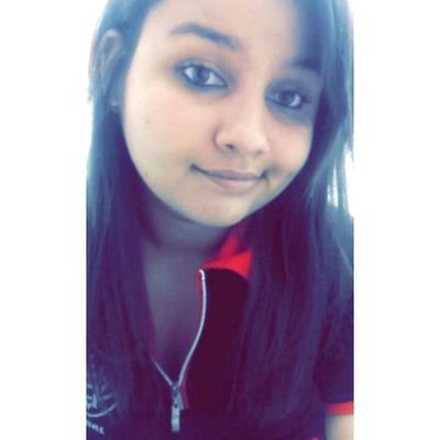 Dias chuvosos são bons quando você se sente triste, pois você não é o único a chorar, o céu está chorando com você.