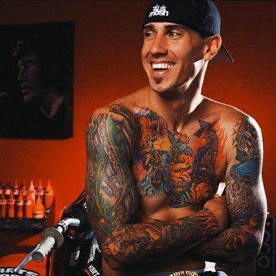 Tattooist. Artist. Dabbler in the dark arts. [Laughs.] Kidding. I'm not an artist. Best friend to @InkedUpSoul. || #OC 18+ || OOC for @PermanentEtch