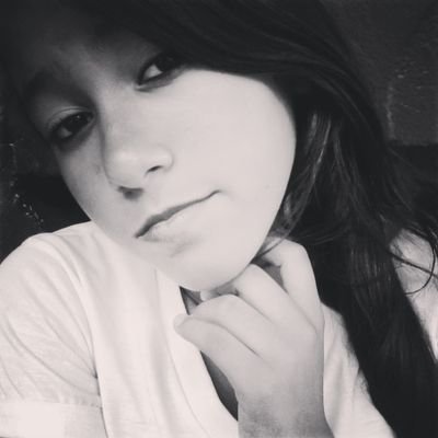 sou uma menina legal 
tenho 14 anos mente de 60