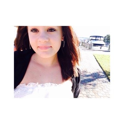 Christi54933021's profile picture. 