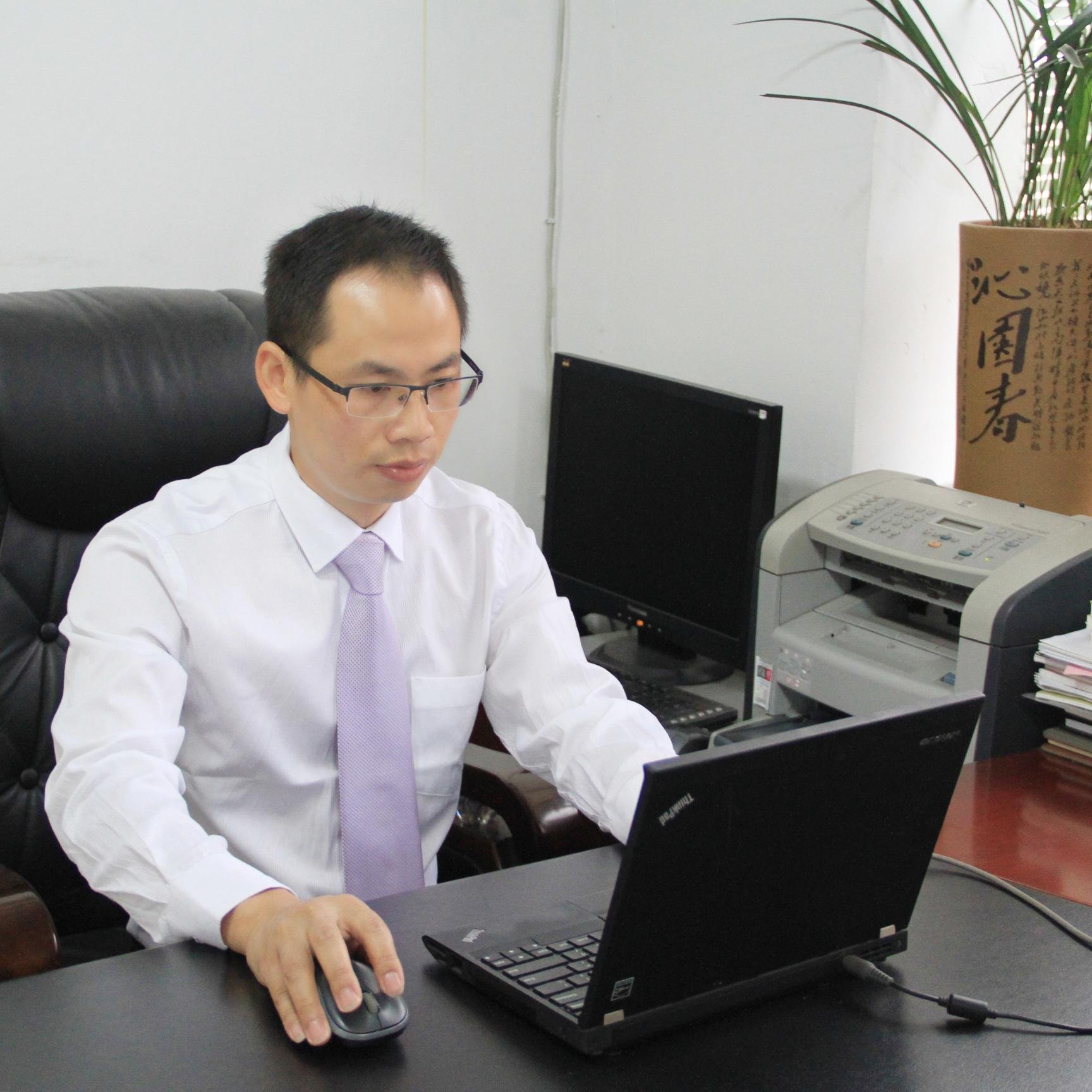 Manufacturer for oxy-hydrogen generator in China. Our machine can use:
1.Engine carbon cleaning.2.Metal cut.3.HHO weld. 4.Industrial Boiler as free gas