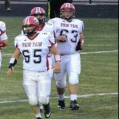 Paw Paw MICHIGAN, Proud to be a REDSKIN!! Add ya boi on Snapchat: 5BigReeves