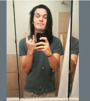 Coreysonnn's profile picture. I don't do jack shit. Minneapolis, MN. 18.