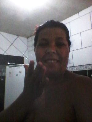 sei que um dia ainda encontrarei a felicidade. c