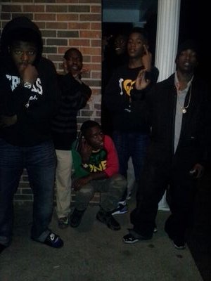 GWAPGANG ; ($$] gwapboi . so you know everything a GO w/ that being said . follow me
