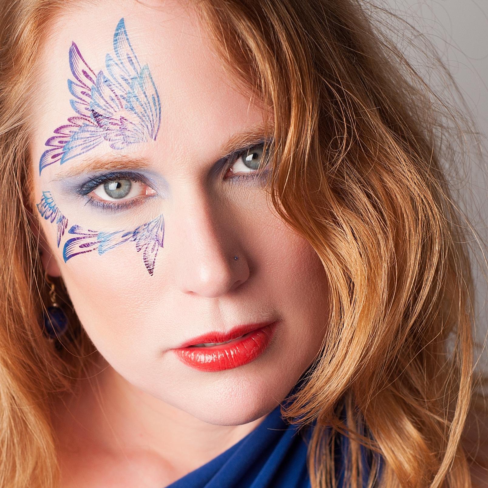 Model. Artist. Designer.Geek. Mom. Wife. Daughter.  Always looking for inspiration , soul, beauty, truth and realness