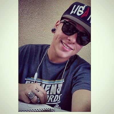 16 Anos
Moro em Campinas/sp,campinas periferia,Gangsta Rap,Rap Nacional,Cannabis Sativa,Amigos & Família ♥#THUG4LIFE
