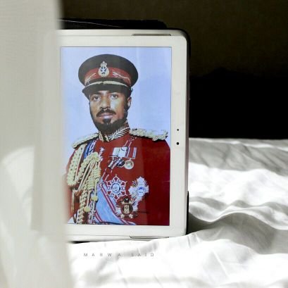 SsAlKalbani's profile picture. ﻫُﻨَﺎْ ﺑَﻌْﺜَﺮَةُ ﻟِﺮُوْحِ ﻣُﺒْﺘَﻠَﺔِ ﺑِﺎْﻟﺤُﺐْ ﺗّﻮآﻗﺔ ﻟِﻜّﻞ ﻣﺂ ﻫﻮ ﺟـﺂد  ﻧﺴﻴﺮ ُﺑﻌِﻴﺪﻳﻦ ﻋﻦِ اﻟﺘﻘّﻠﻴﺪﻳﺔ اﻟﺒﺂﻫﺘﺔ ! ♥